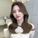 盛れる韓国ヘア🩰/ 透明感カラー/華のプロフィール画像