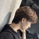 韓国特化🇰🇷愁斗 センターパートパーマのプロフィール画像