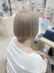 【仕上がりにこだわりたい方へ✨】ケアブリーチ➕Aujua 3stepトリートメント