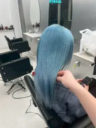 【人気No.1✨うるツヤきゅるんハイトーン🩵】ブリーチ２回+カラー+髪質改善1stepトリートメント（ミニモ学割）