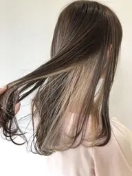 さりげなくオシャレに🦋イヤリングカラー+ スプリナージュトリートメント