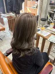 🤍全体ハイライト➕全体カラー➕トリートメント➕毛先カット🤍