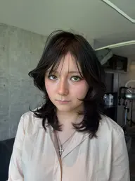 レイヤーカット＋シャンプーブロー 【ハッシュカット・顔周りレイヤー】＋スタイリング