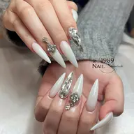 【人気No.2】チップ長さだし4本アート(パーツ・ストーン付け放題)¥9,500→8900