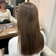 ワンカラー＋Aujua2stepトリートメント✨️ カラー後のパサつきをケアし、指通りの良い髪へ😌💗