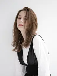 【ミニモ限定価格】イルミナカラー(白髪染めは対象外)+トリートメント+メンテナンスカット(1〜3センチ迄)