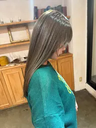 リピーター様向け👌優しく塗ります❗️透明感たっぷり暖色カラー+ミルボン3stepケアトリートメント💕