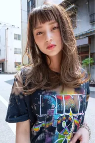カット+艶髪透明感カラー(クオルシア、アディクシーetc)¥6900