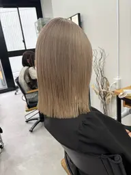 🐳1ブリーチ➕カットカラー🐳根本のリタッチブリーチも♫(※カット、ロング〜セミロング3センチ以上カット限定)