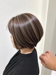 🤍1日3名様限定🤍似合わせカット✂️➕デザインハイライトカラー🌈トリートメント✨¥26,400→¥14,850