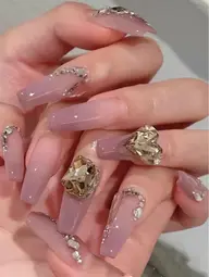 今話題の【チップ】期間限定価格❗️💅持ち込みデザイン☆120分やり放題コース　パーツつけ放題✨長さだし