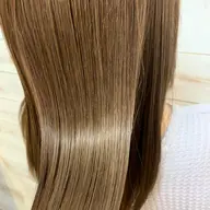 😻イルミナカラー&Aujuaトリート&コテ仕上げOK☆☆ミルボン【エルジューダヘアオイル】プレゼント付！☆☆