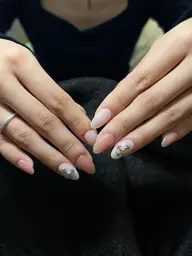 ［ハンド］ワンカラーorラメグラデーション🩷アート2本付き🩷オフ無し