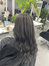 当日1名様限定クーポンカット+クオルシアカラー+酸熱トリートメント