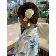 浴衣ヘアアレンジ¥3200