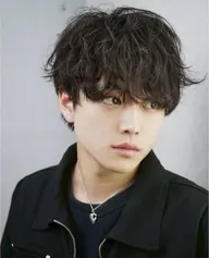 《メンズ限定》《ご新規様限定》🫧メンズカット+波巻きパーマ(シャンプートリートメント付)