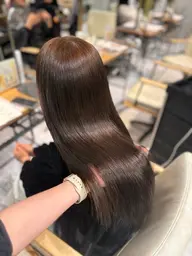 【🎀ミニモ限定価格🎀】髪質改善トリートメントで髪の毛うるつやにしませんか🫧