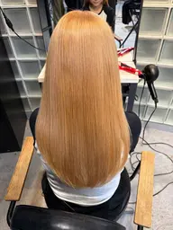 ブリーチ➕カラー🌟(ブリーチリタッチ➕カラーでも可能です)