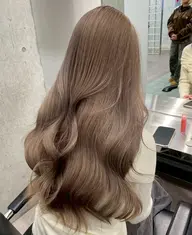 🫧🌟リタッチカラー+Aujuaトリートメント🌟🫧⚠︎ロングリタッチの方はお断りさせて頂く場合がございます😣