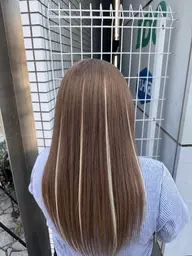🌞夏限定🌴ケアブリーチメニュー➕トリートメント➕ハイライトエクステ!