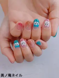 夏限定クーポン♫🍁持ち込みアート90分やり放題+500円でパラジェルに変更ができます。