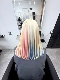 🌈⑤インナーカラー（全員）🌈 ケアブリーチ＋インナーカラー＋全体カラー16,700円