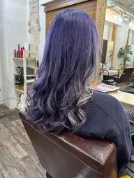 【人気メニュー】グラデーションカラーorインナーカラー(ブリーチ込み)&トリートメント💕