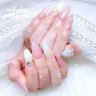 【 オフ無料🌟 】ダメージケアワンカラーorラメグラ+持ち込み4本アート💅🏻💖パーツ付け放題🌈💎✨
