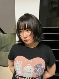 (カット&ヘッドスパ)頭皮のケアもしながら炭酸のヘッドスパを楽しめます🫧カットはレディースレイヤーカット得意です!