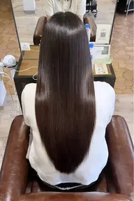 髪にドラマを。髪質改善ストレート+カット