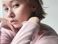 まだ間に合う!🍓成人式向け限定メニュー🍓アイブロウスタイリング✨