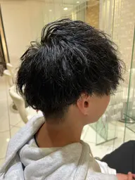 【男性限定】【メンズパーマ（スパイラルパーマ、フェザーパーマなんでも🆗）】メンズカット＋トリートメント込み