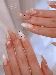 長さ出し10本+10本ストーンアートなど.。.:*♡