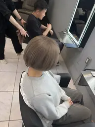 🖤ブリーチでしかできない理想の髪色に🖤　　💫ブリーチ＋オンカラー💫　リタッチでも🙆‍♂️