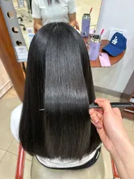 🍀自然な仕上がり🍀ミニモ限定‼️［縮毛矯正+ケアトリートメント］