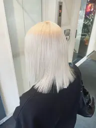 ホワイトブリーチカラー等デザインカラー