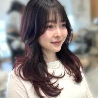 前髪顔まわりカット＋巻き髪スタイリング🌟＋艶出しスプレー仕上げ❣️