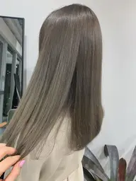 似合わせニュアンスカット+イルミナ透明感カラー🩵+スペシャルΩトリートメント🍃💖