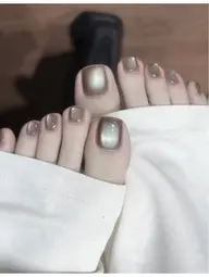 【大人気】✨キラキラ輝く💎韓国風フットマグネット🧲フラッシュネイル/オフ➕550
