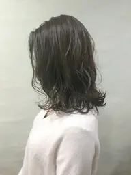【カジュアルスタイル】カット+柔らかカラー+トリートメント|ラフで今っぽいナチュラル感