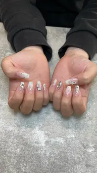 グラデーションネイル💅🏽ベースカラークリア【オフ込み】ラメ・マグネットカラー選択🉑