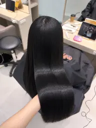 10.11日🈳[🖤ᩚ暗くしたい方限定🖤ᩚ]トーンダウン艶カラー➕ハイケアトリートメント🫧