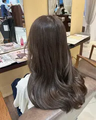 【赤みが気になる方☀️𓈒𓏸/透明感カラーを叶えたい方へ🫒❕】オリーブ系カラー➕髪質改善プラチナトリートメント💫