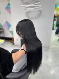 【就活 実習生向け👀】黒染めを使わない暗染め透明感カラー+ヒアルロン酸トリートメント🫧+クイックスパ