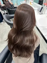 【ワンカラー】黒染めは使わない韓国風暗髪カラー🪽🖤/炭酸スパ付き💆🏻‍♀️🫧🫧