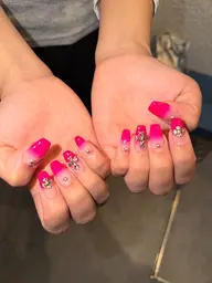 【ナチュラルかわいい💕】カラーグラデーション🐰ナチュラル感たっぷりだオフィスネイルにも🎀