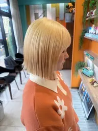 ブリーチしてる方必見‼️ ナチュラルブリーチ×縮毛矯正