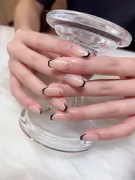 ベースなしフレンチ🪐(オフあり/なし)໒꒱オフありの場合＋￥1000