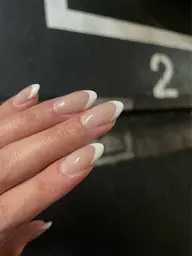 【オフ有】フレンチネイル(カラーベース)