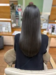 9月限定❗️🧑🎓学生限定❗️ストレート➕カラー➕カット 13,200円➕ロング料金3,000まで🌈